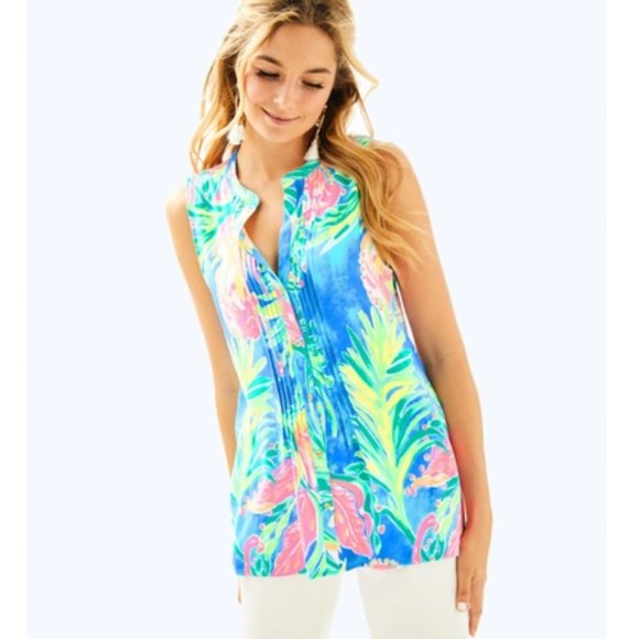 Lilly Pulitzer Tops - Lilly Pulitzer Sleeveless Sarasota Top in Seasalt Blue On Parade